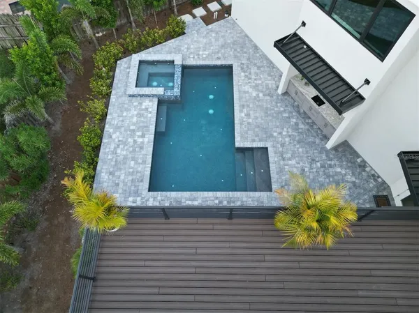 $2,549,000 | 2110 Michele Drive, Sarasota, FL 34231