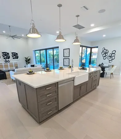 $2,549,000 | 2110 Michele Drive, Sarasota, FL 34231