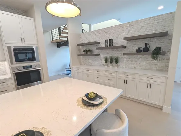 $2,549,000 | 2110 Michele Drive, Sarasota, FL 34231