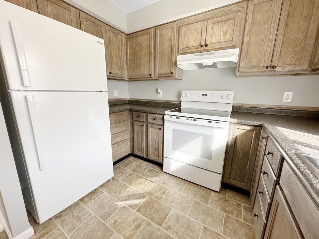 712-722 Eastern Avenue Fall River, MA 02723 - Photo 17 of 30