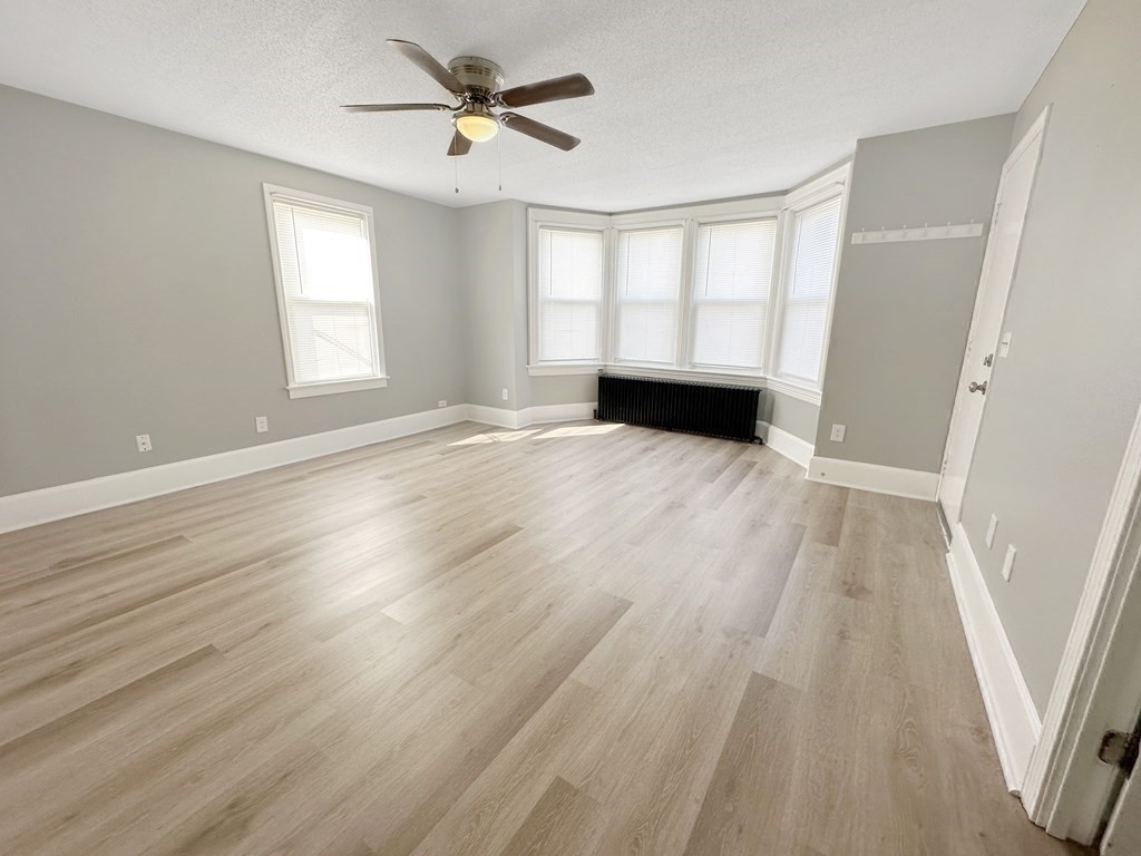 712-722 Eastern Avenue Fall River, MA 02723 - Photo 19 of 30