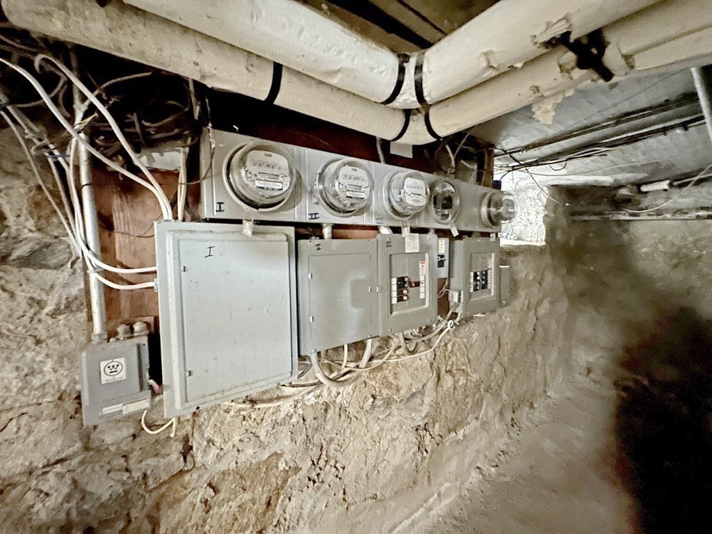 712-722 Eastern Avenue Fall River, MA 02723 - Photo 25 of 30