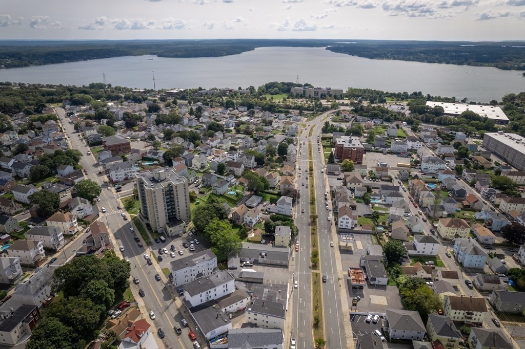 712-722 Eastern Avenue Fall River, MA 02723 - Photo 5 of 30