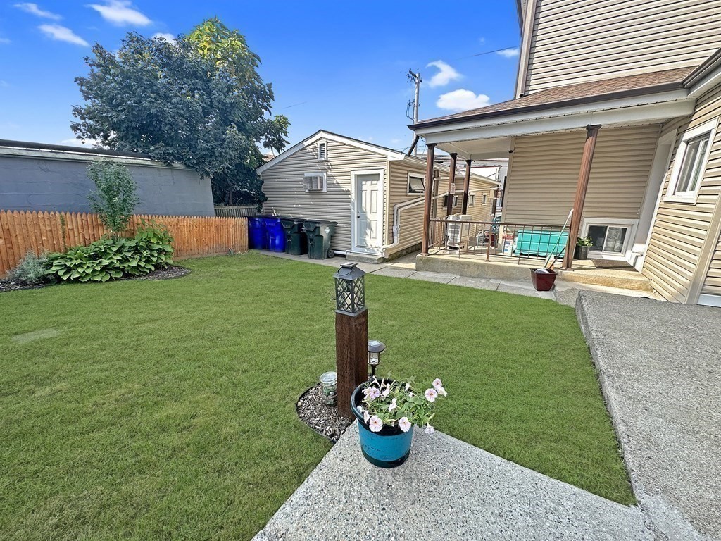 712-722 Eastern Avenue Fall River, MA 02723 - Photo 6 of 30