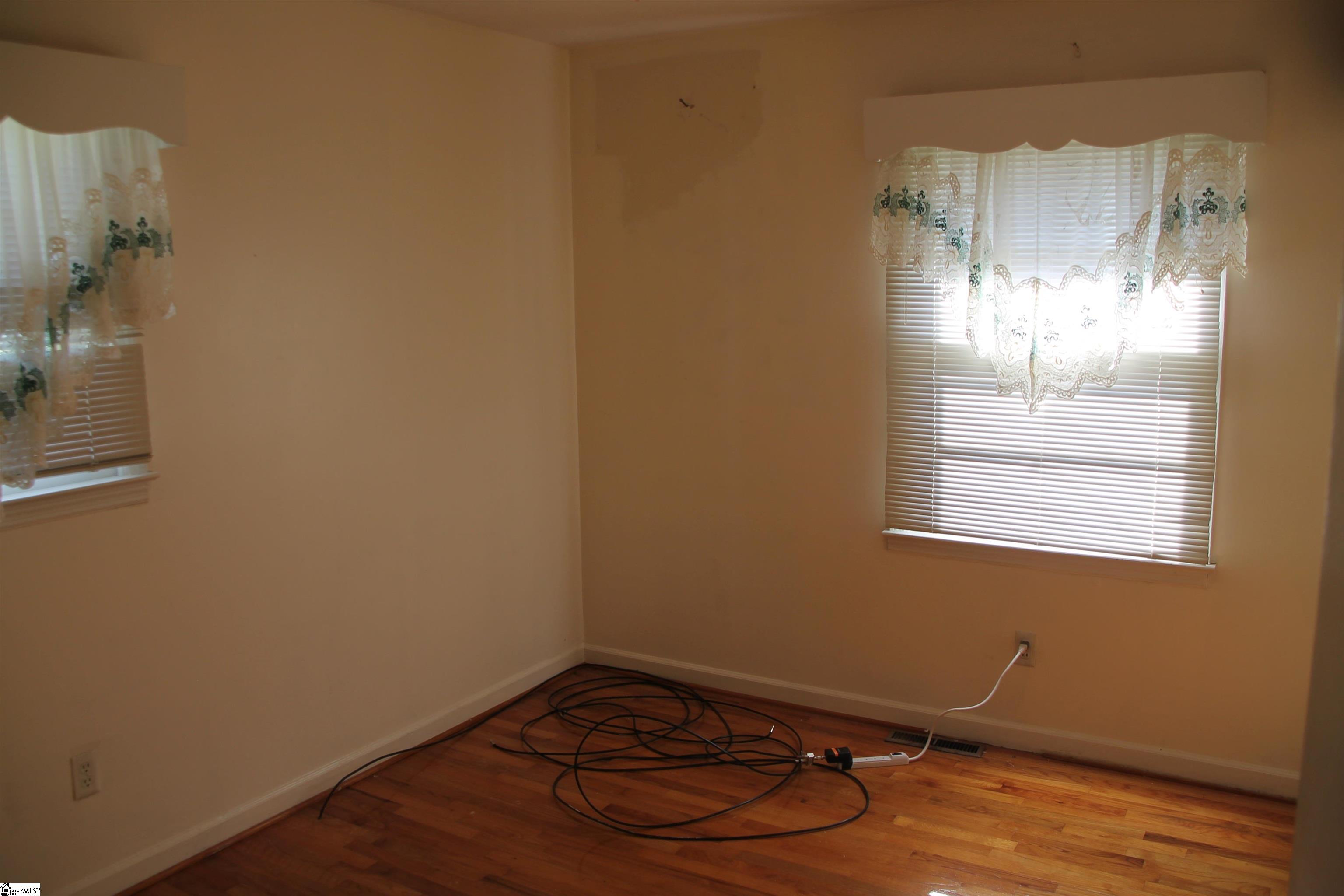 109 Riddle Street Laurens, SC 29360 - Photo 15 of 23 Gallery Image 15