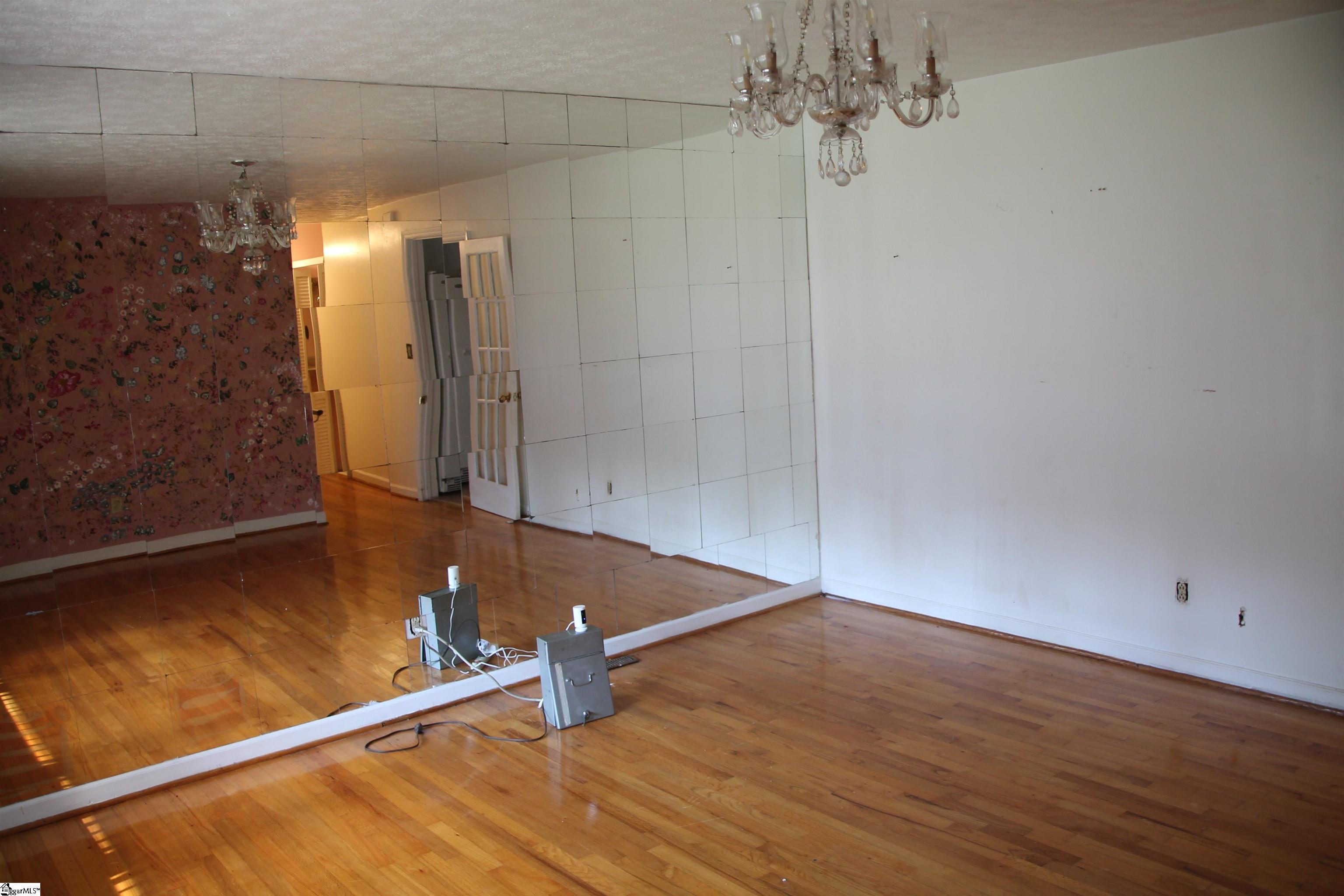 109 Riddle Street Laurens, SC 29360 - Photo 2 of 23 Gallery Image 2