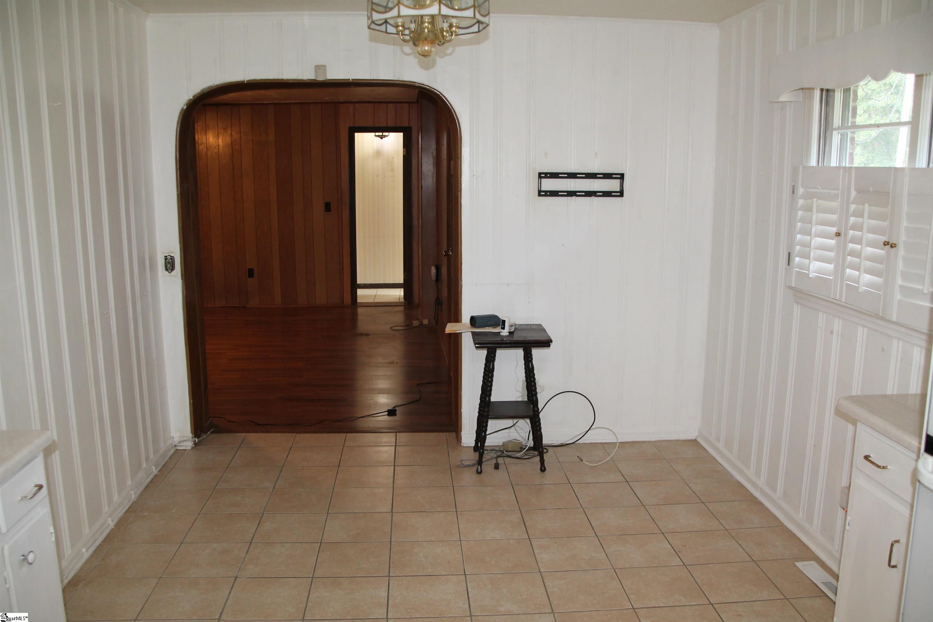 109 Riddle Street Laurens, SC 29360 - Photo 8 of 23 Gallery Image 8