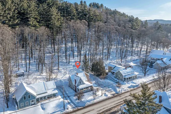 $825,000 | 406 Maple Street, Stowe, VT 05672