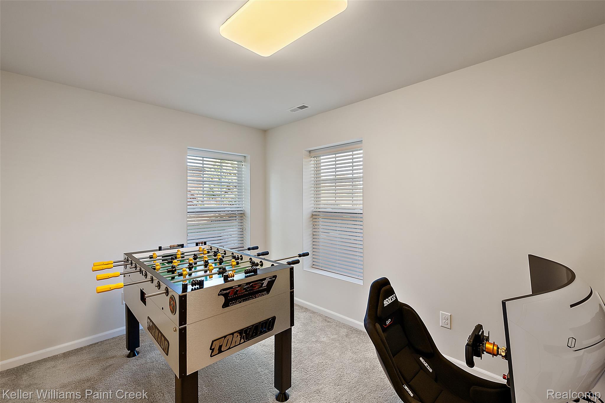 314 Glenhurst Boulevard Rochester, MI 48307 - Photo 38 of 64 Recreation room with light colored carpet