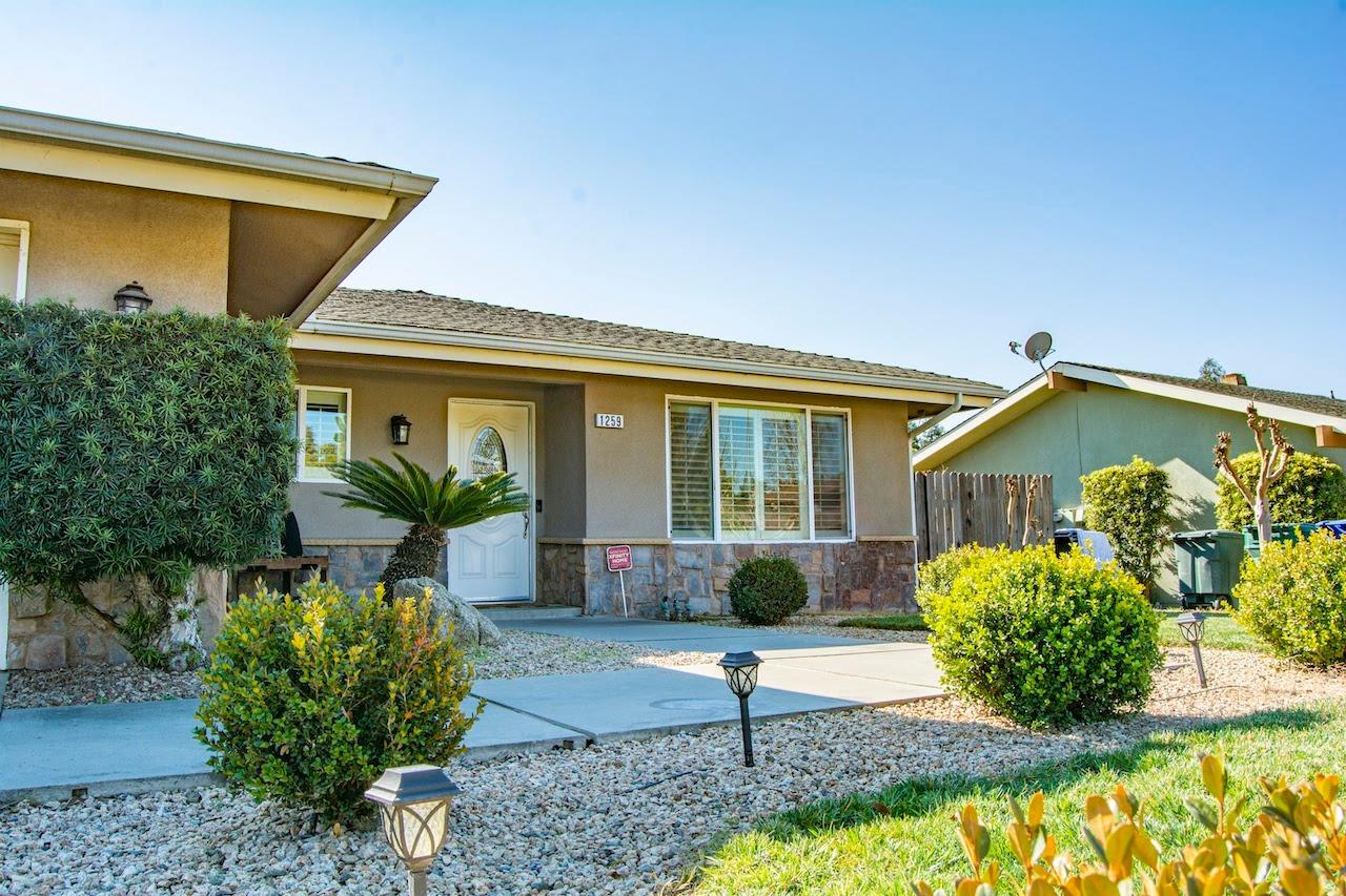 1259 West Eymann Avenue Reedley, CA 93654 - Photo 2 of 24 Gallery Image 2