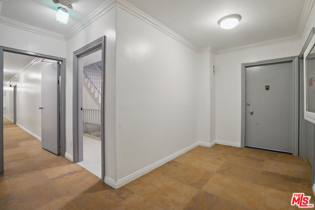 930 3rd Street, Unit 303 Santa Monica, CA 90403 - Photo 35 of 39