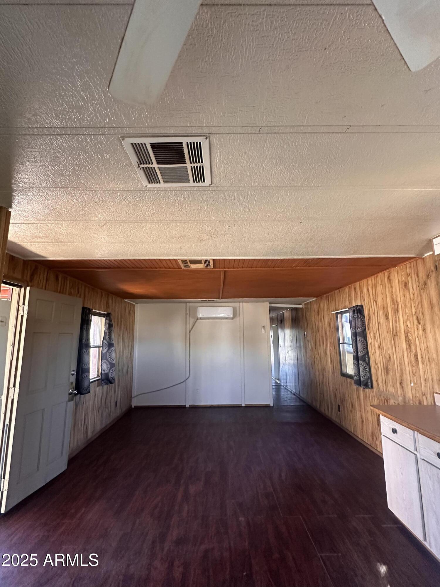 3280 East Maybe Manana Way Rimrock, AZ 86335 - Photo 8 of 16 Family room