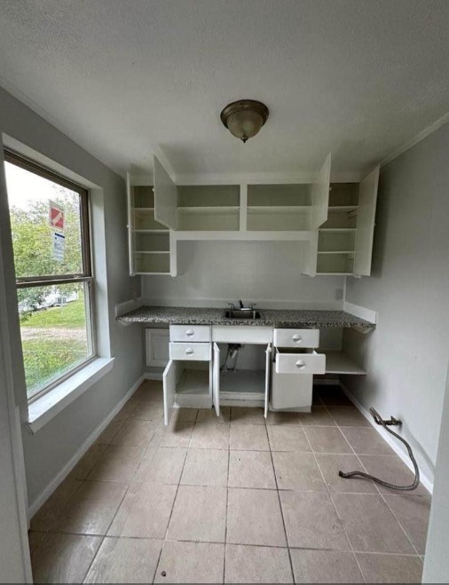 702 Rosedale Street, Unit A B La Marque, TX 77568 - Photo 7 of 8