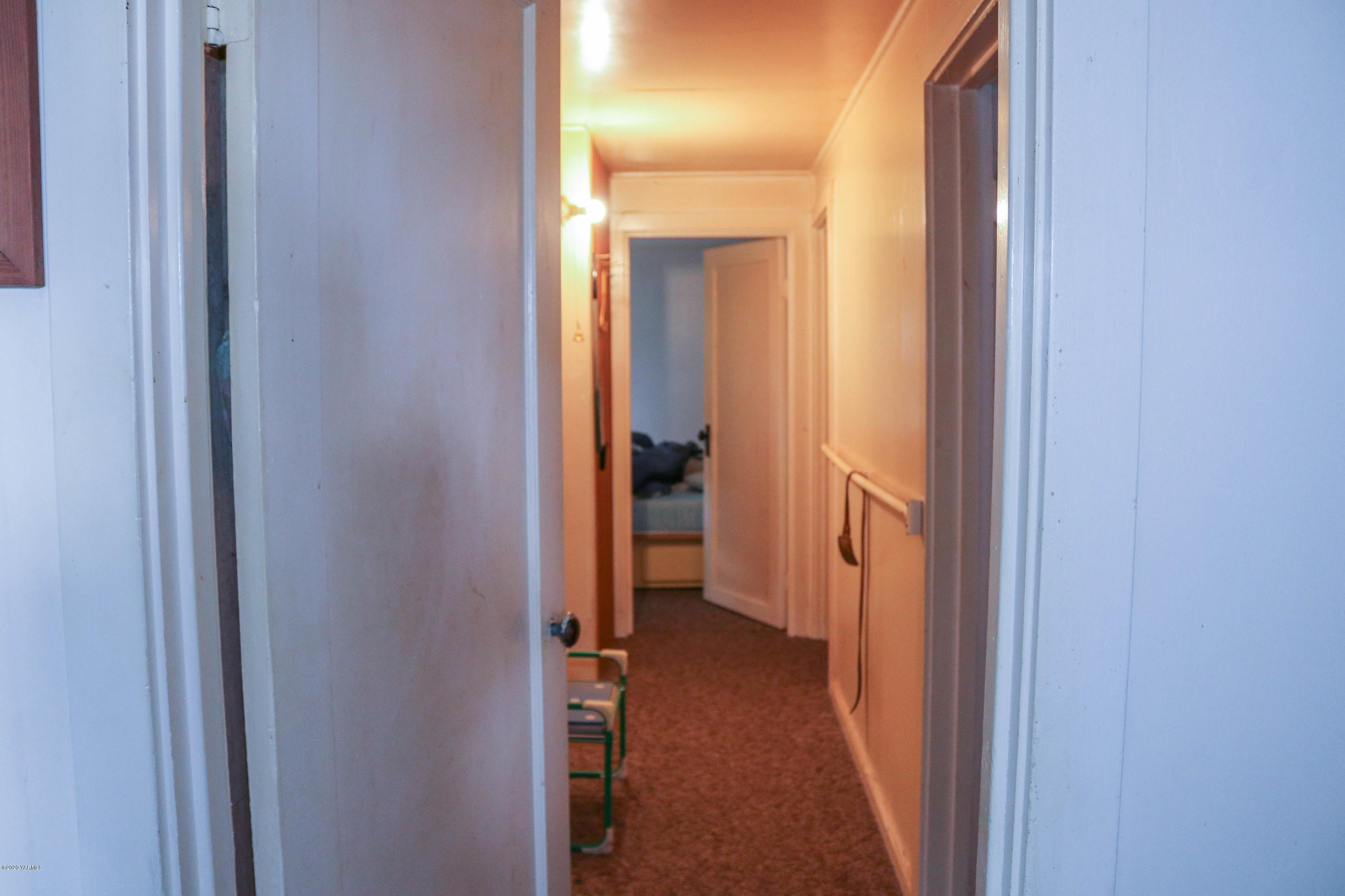 2412 Carlson Road Yakima, WA 98903 - Photo 8 of 24