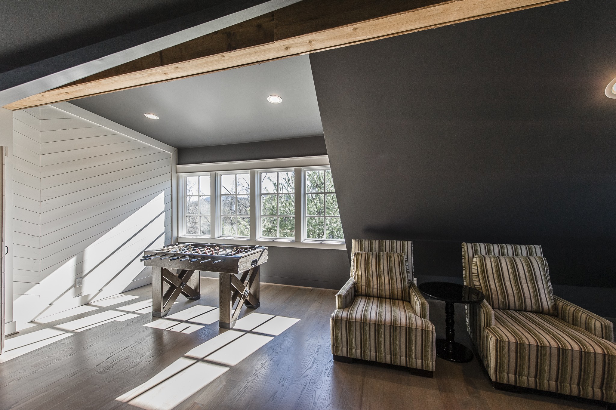 1132 Glenwood Avenue Nashville, TN 37204 - Photo 52 of 61 a living room with furniture and a large window