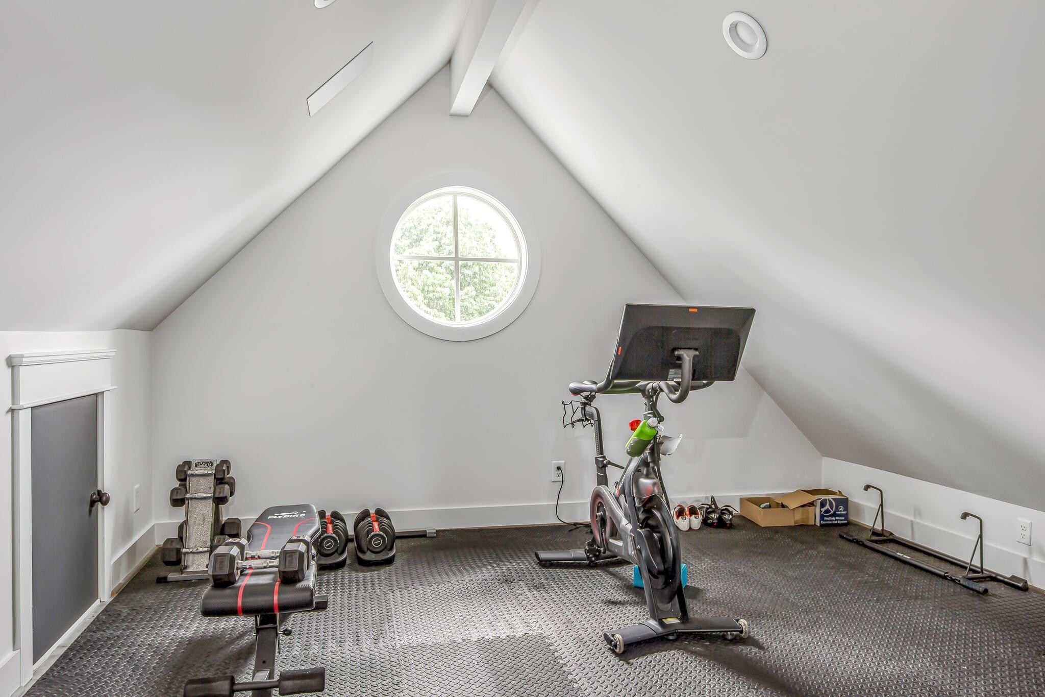 1132 Glenwood Avenue Nashville, TN 37204 - Photo 53 of 61 a view of a room with gym equipment