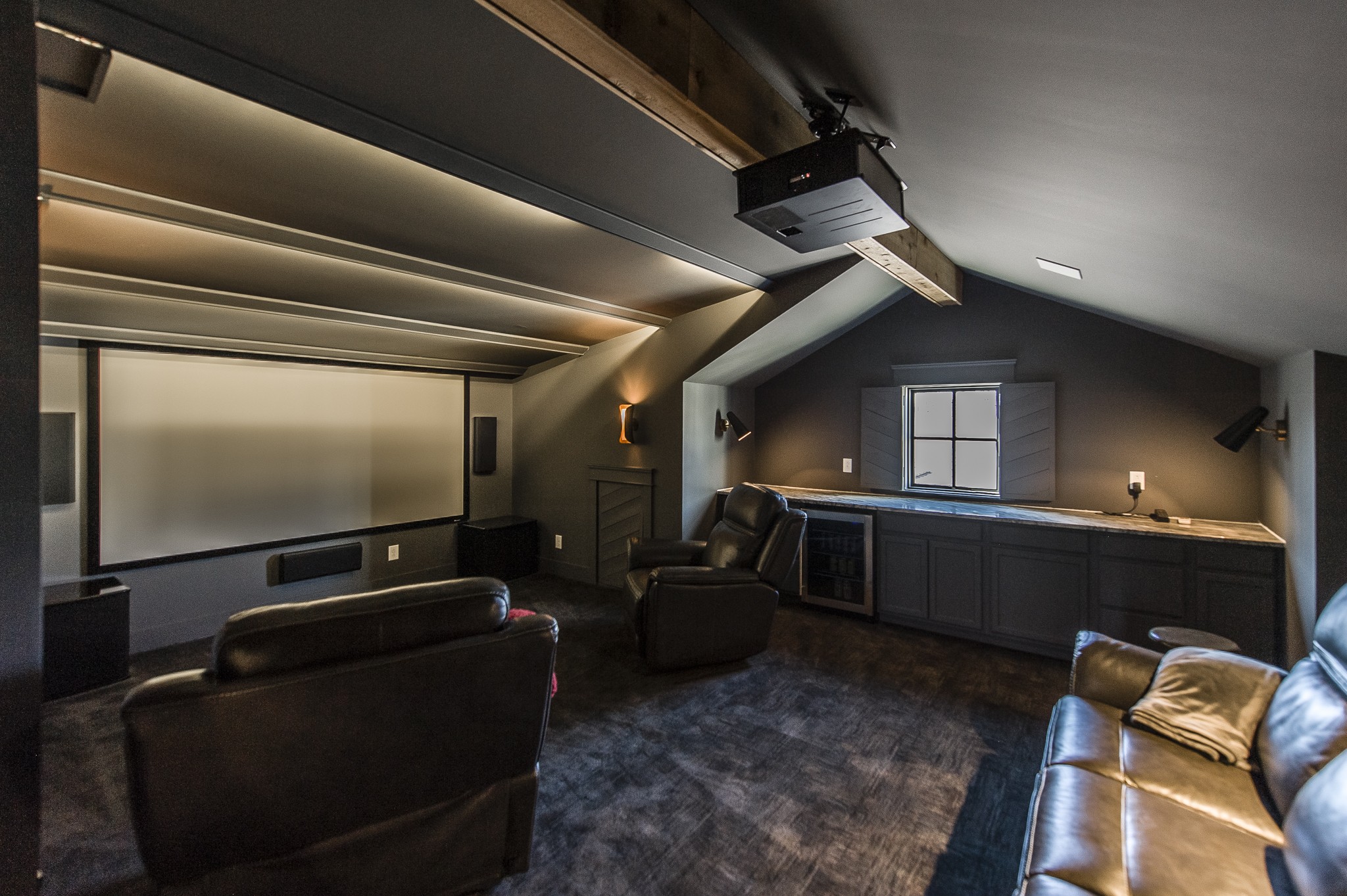 1132 Glenwood Avenue Nashville, TN 37204 - Photo 55 of 61 a living room with furniture and a flat screen tv