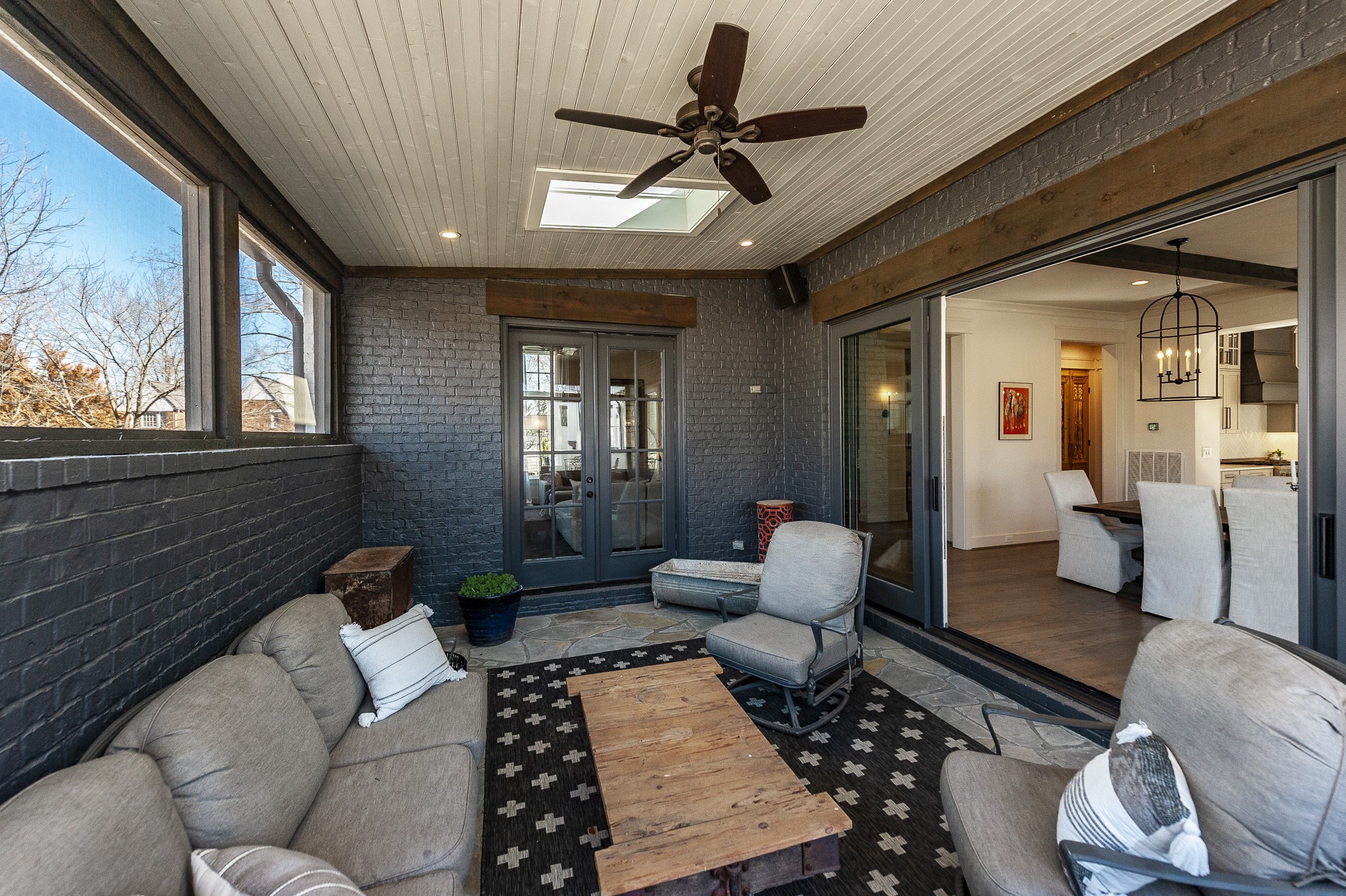 1132 Glenwood Avenue Nashville, TN 37204 - Photo 57 of 61 a living room with furniture and a large window