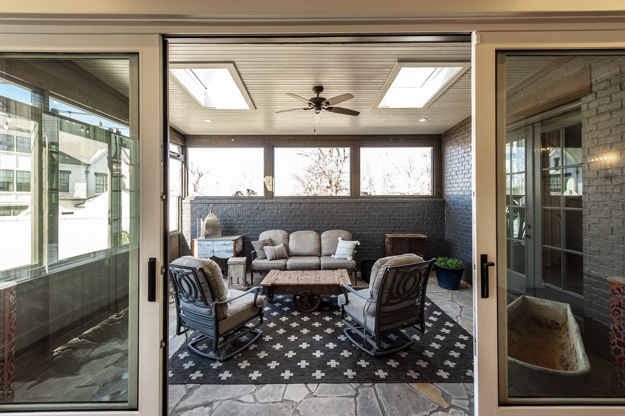 1132 Glenwood Avenue Nashville, TN 37204 - Photo 58 of 61 a living room with furniture and a window