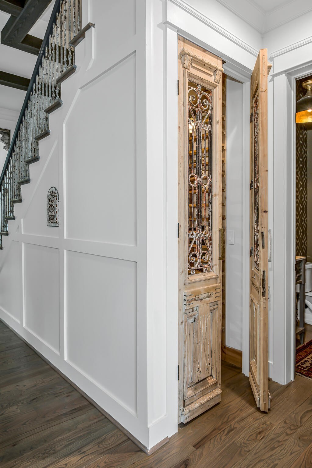 1132 Glenwood Avenue Nashville, TN 37204 - Photo 7 of 61 a view of a hallway with wooden floor and entryway