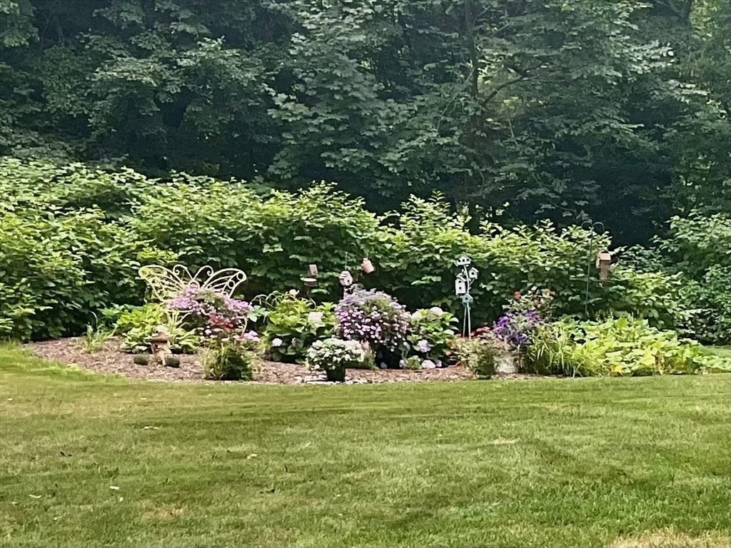 324 Forge Village Road Groton, MA 01450 - Photo 4 of 30