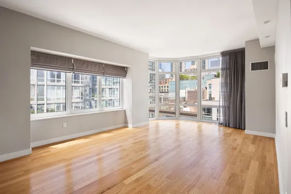 $13,500 | 555 West 59th Street, Unit 10B | Upper West Side