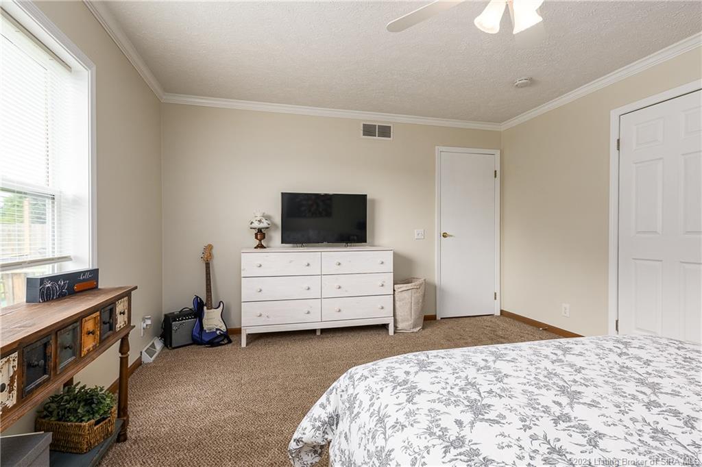 6001 Rising Fawn Court Georgetown, IN 47122 - Photo 21 of 50