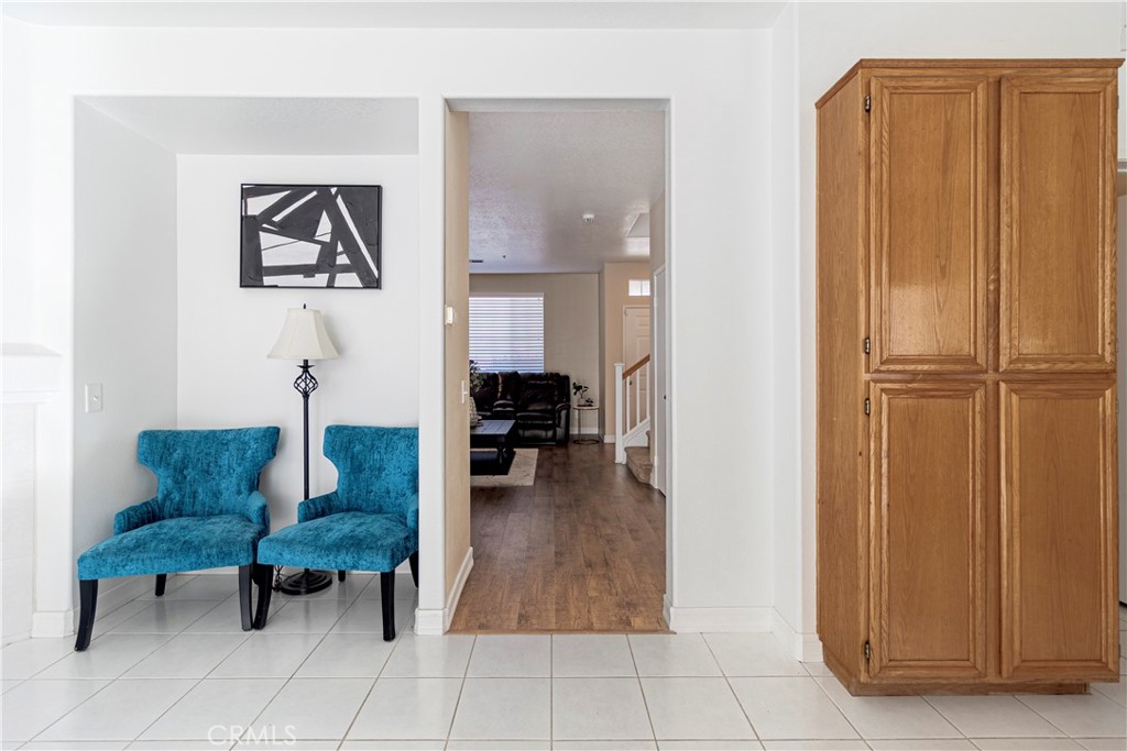 5689 Applecross Drive Riverside, CA 92507 - Photo 5 of 39