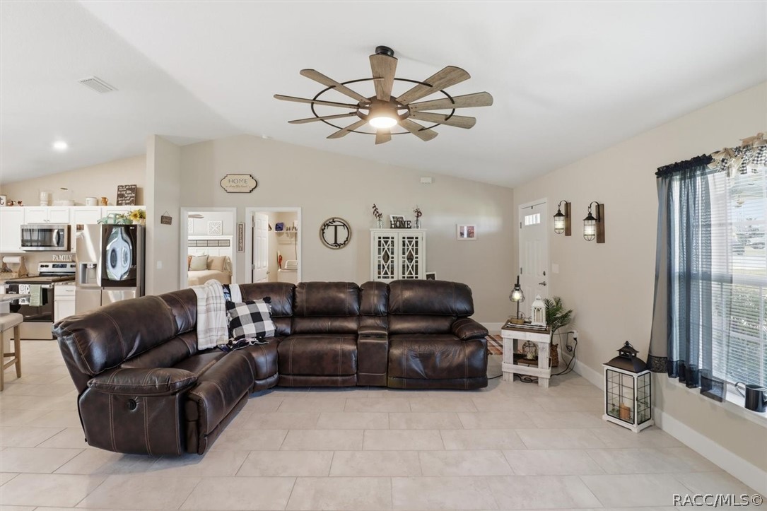 9615 Southwest 40th Terrace Ocala, FL 34476 - Photo 14 of 43