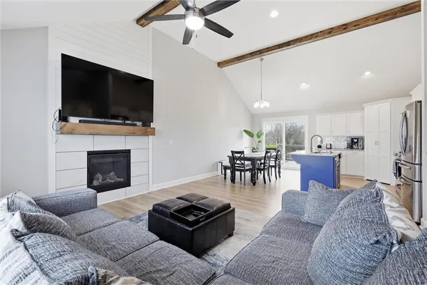 $384,900 | 20705 Copper Creek Drive, Peculiar, MO 64078