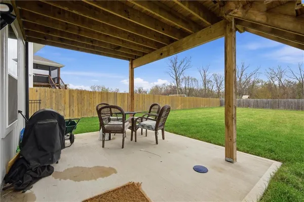 $384,900 | 20705 Copper Creek Drive, Peculiar, MO 64078