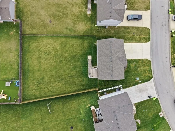 $384,900 | 20705 Copper Creek Drive, Peculiar, MO 64078