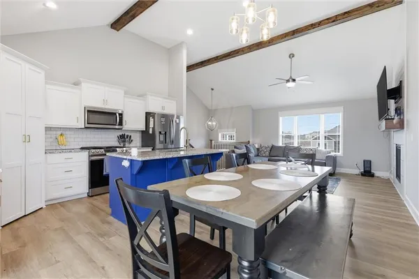 $384,900 | 20705 Copper Creek Drive, Peculiar, MO 64078