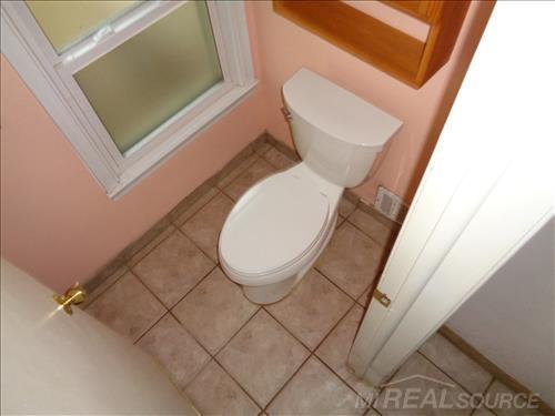 51221 Shelby Road Utica, MI 48316 - Photo 11 of 14