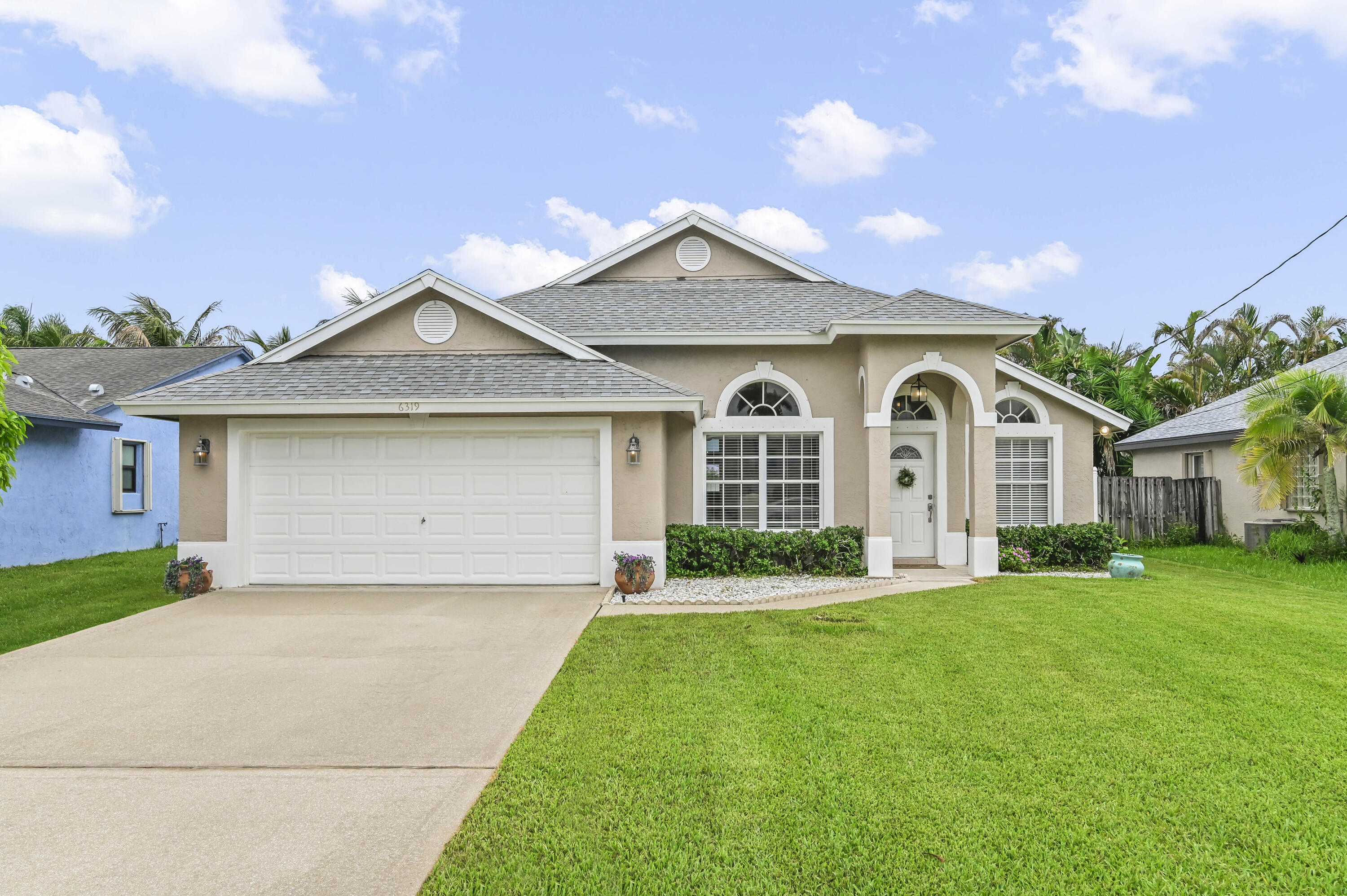 6319 Foster Street Jupiter, FL 33458 - Photo 22 of 24 02 Front 02