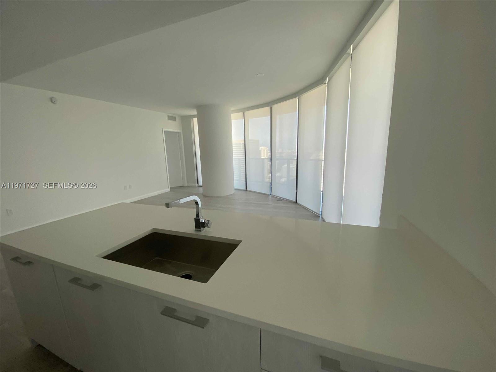 45 Southwest 9th Street, Unit 3703 Miami, FL 33130 - Photo 14 of 73 Photo 14
