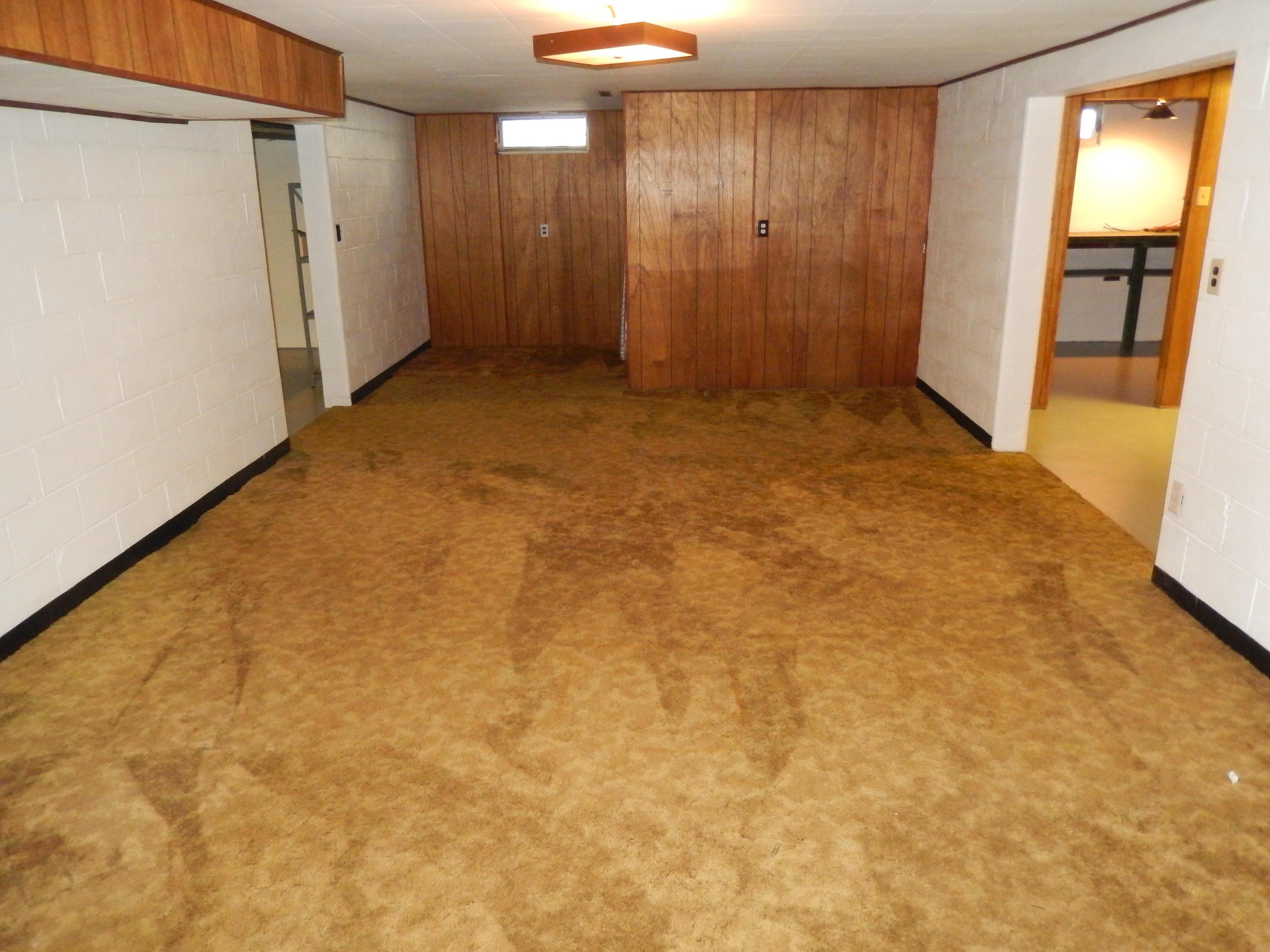 1458 Hedgewood Road Columbus, OH 43229 - Photo 25 of 37 Gallery Image 25
