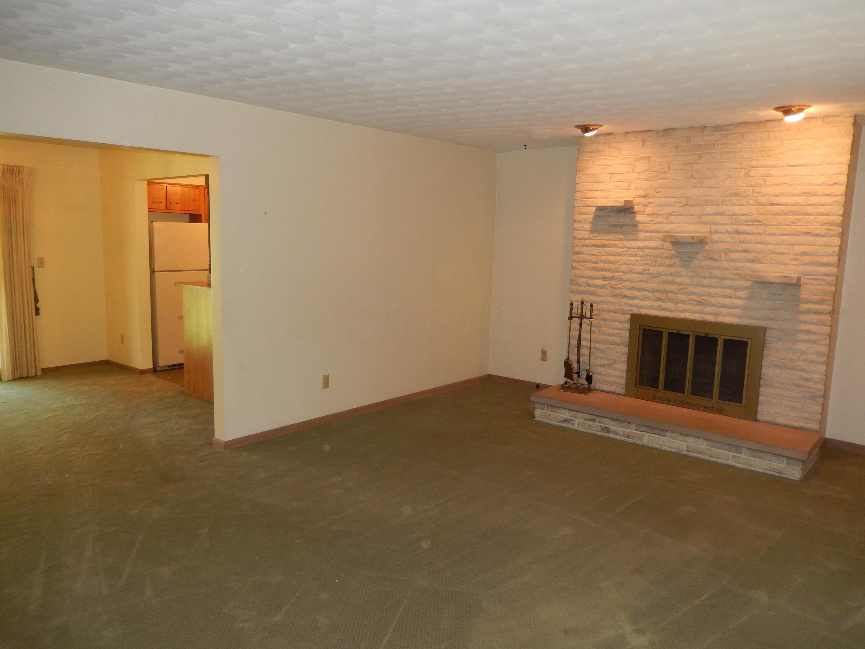 1458 Hedgewood Road Columbus, OH 43229 - Photo 6 of 37 Gallery Image 6