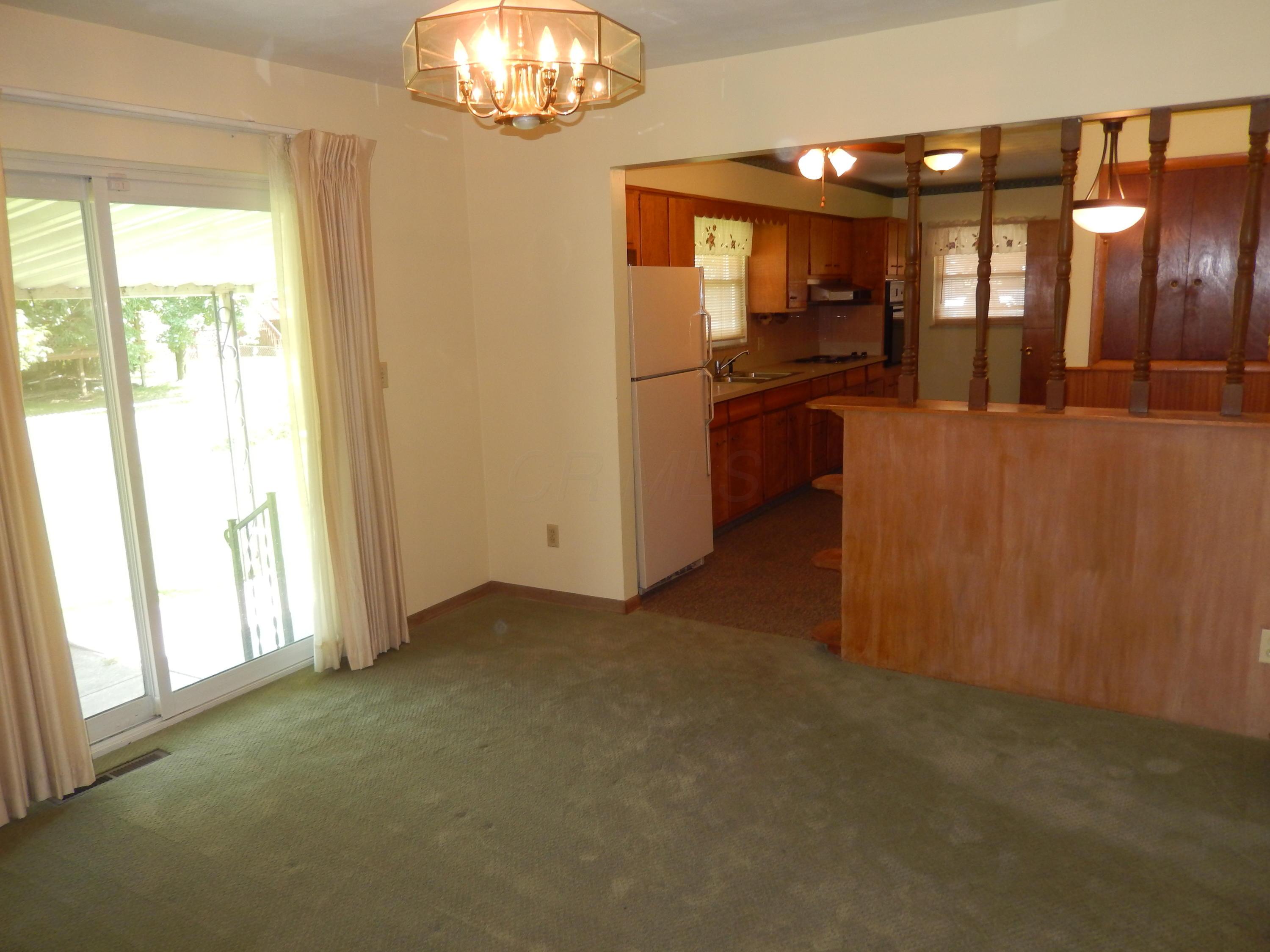1458 Hedgewood Road Columbus, OH 43229 - Photo 10 of 37 Gallery Image 10
