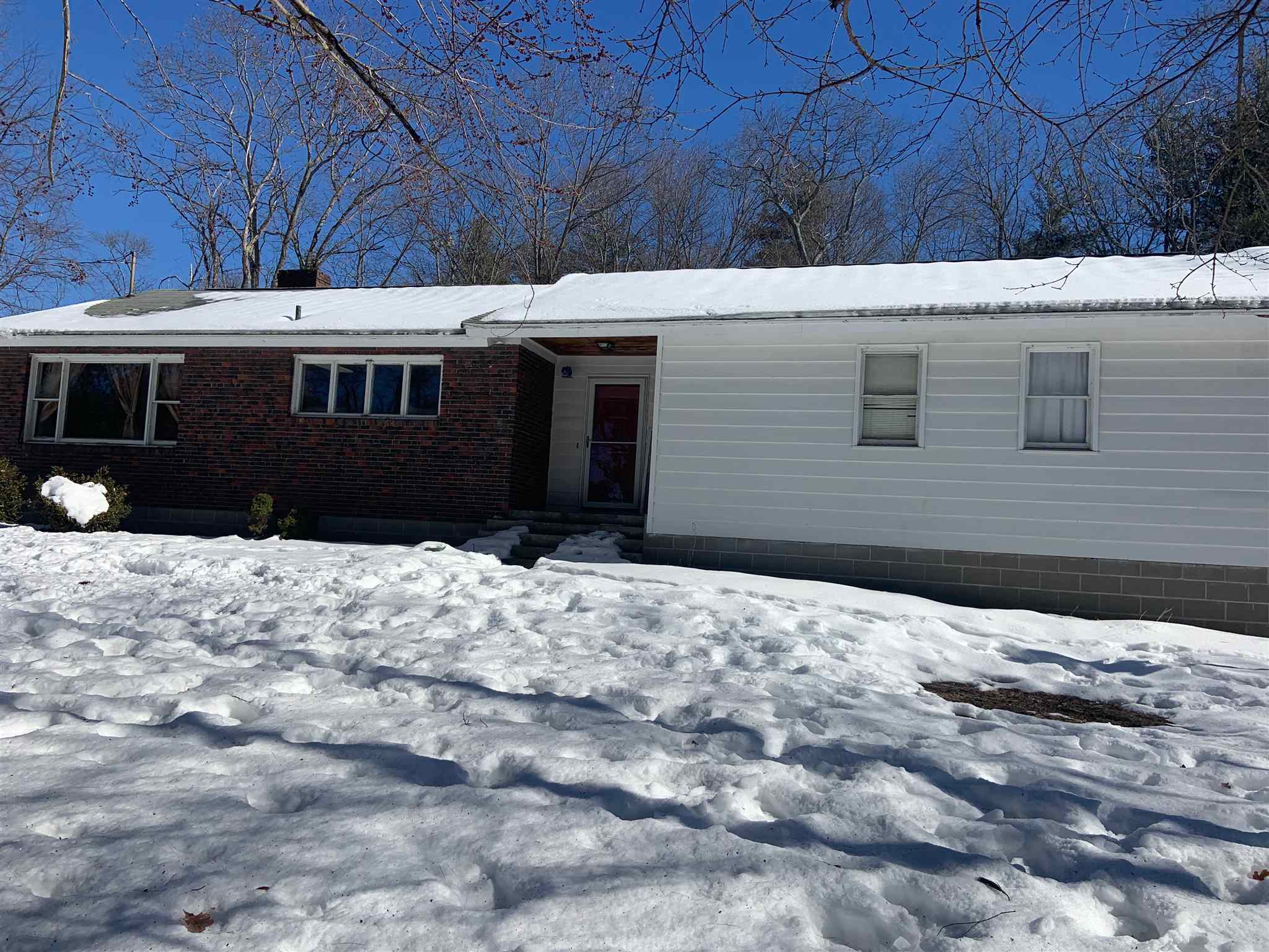 176 Shannon Road Salem, NH 03079 - Photo 1 of 24