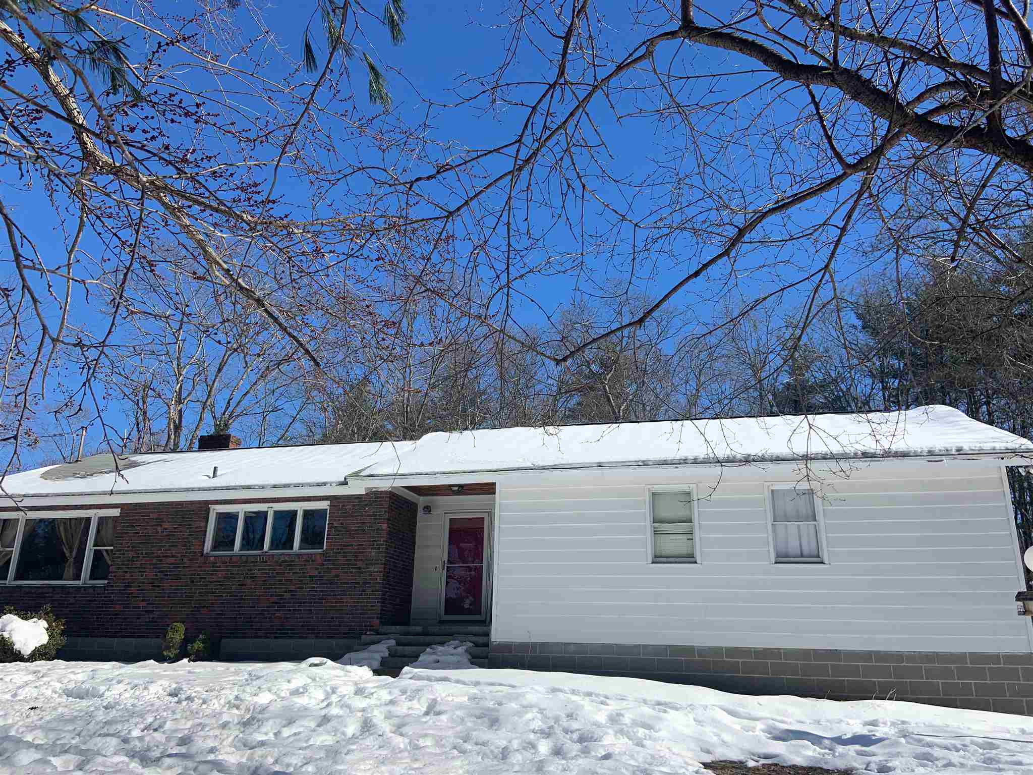 176 Shannon Road Salem, NH 03079 - Photo 2 of 24