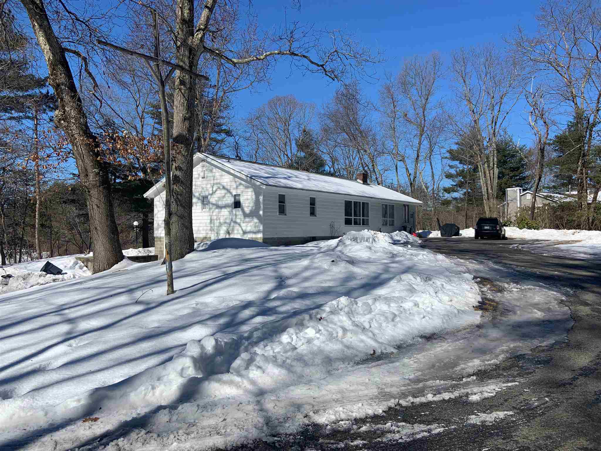 176 Shannon Road Salem, NH 03079 - Photo 3 of 24