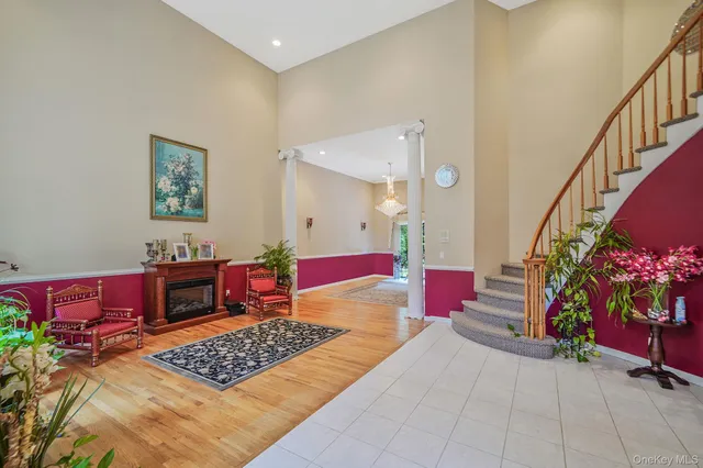 $999,999 | 7 Sara Court, Nesconset, NY 11767