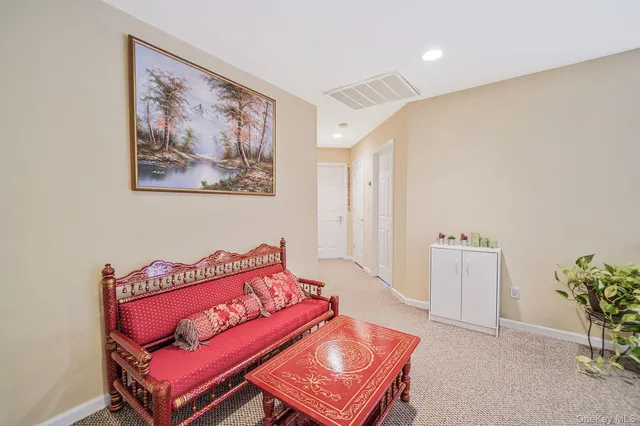 $999,999 | 7 Sara Court, Nesconset, NY 11767