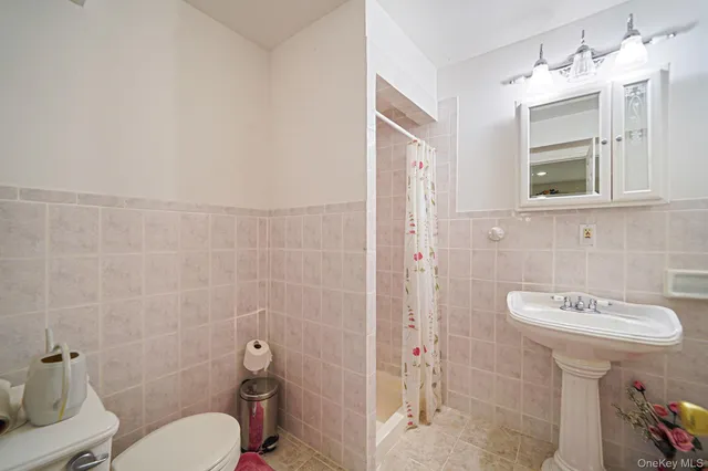 $999,999 | 7 Sara Court, Nesconset, NY 11767