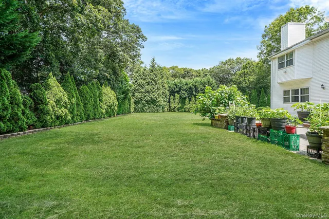 $999,999 | 7 Sara Court, Nesconset, NY 11767