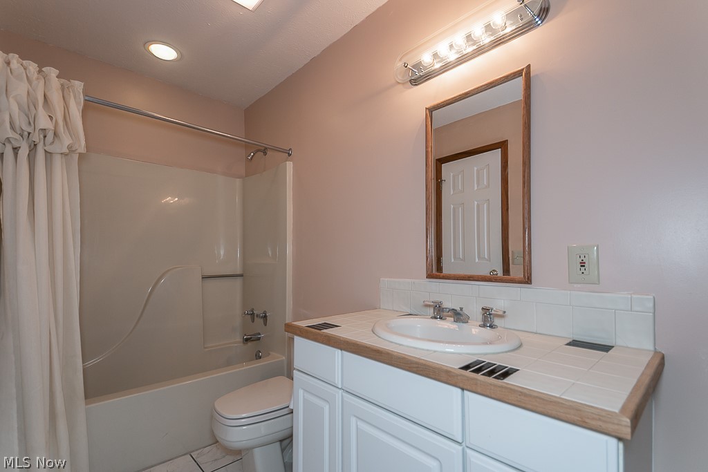 8260 Morley Road Mentor, OH 44060 - Photo 26 of 35 Gallery Image 26