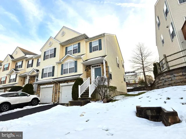 $2,995 | 347 Glenn Rose Circle, King of Prussia, PA 19406