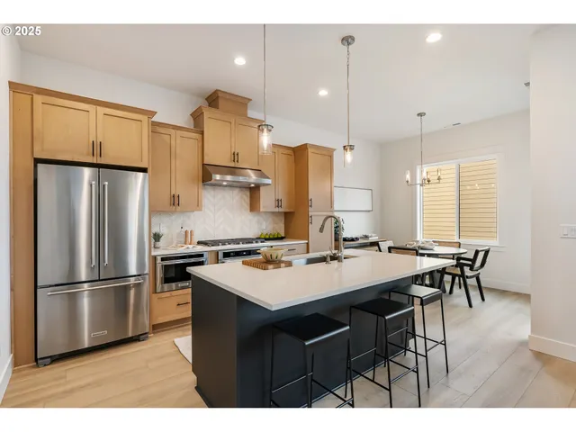 $774,000 | 15701 Northwest Holman Way, Unit L 35, Portland, OR 97229