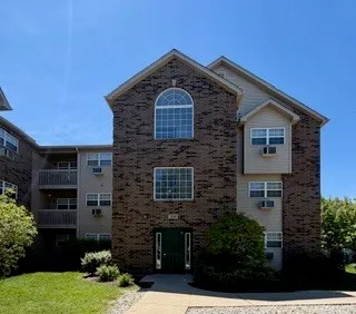 $1,150 | 310 Cunat Boulevard, Unit 1G, Richmond, IL 60071